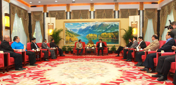 �������D(zhu��n)�ġ��R�^�������t��ӛ��Ҋ���A �½������L�F(tu��n)�ɆT