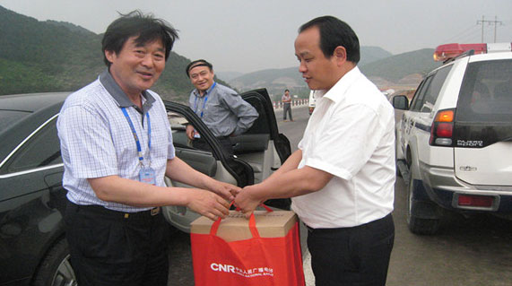 �����_�ͽoƽ혿h�����C