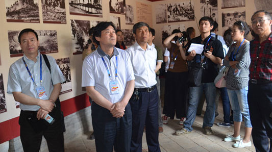 ���L�F�ɆT���M��·܊�o���^