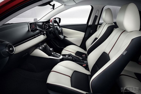 馬自達2兩廂版內(nèi)飾