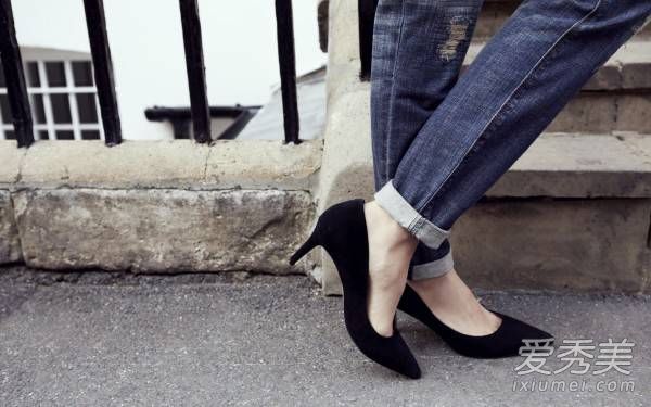 ʲô���ϴ�ʲôЬ ������߸�Ь����