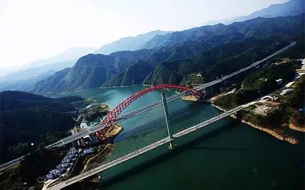 ���\�C����ӭ�����¡�������ʲô�ɫ����