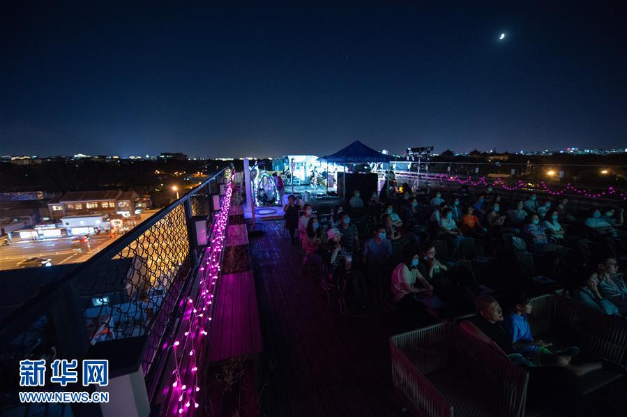 ���Ļ�����1����ʮ�ñ������H�Ӱ��(ji��)�e��¶���ӳ���