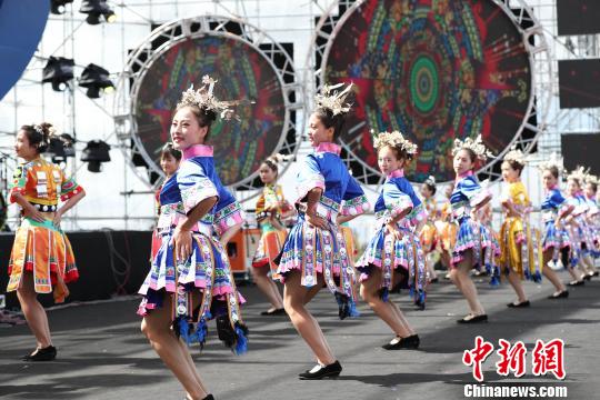 ȫ��30��֧�L(f��ng)�~�(du��)�R���F���d�ʹ��c���塰���°ˡ�