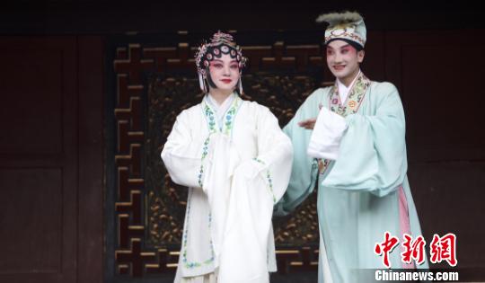 �Ӱ��Ц��ص������ա������ �z