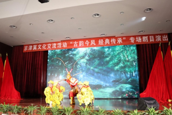 �����Ļ��������֮����퍽��L(f��ng)����(j��ng)����С�������Ŀ�ݳ��ڶ�վ�����