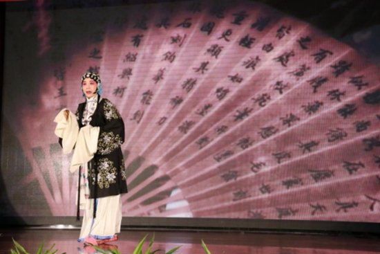 �����Ļ��������֮����퍽��L(f��ng)����(j��ng)����С�������Ŀ�ݳ��ڶ�վ�����