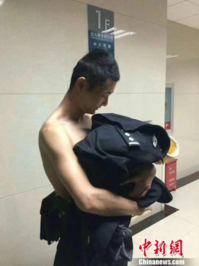 ���ϳ���һ���@�Ȱl(f��)�F(xi��n)���뾯�춬ҹ����ů����@ٝ