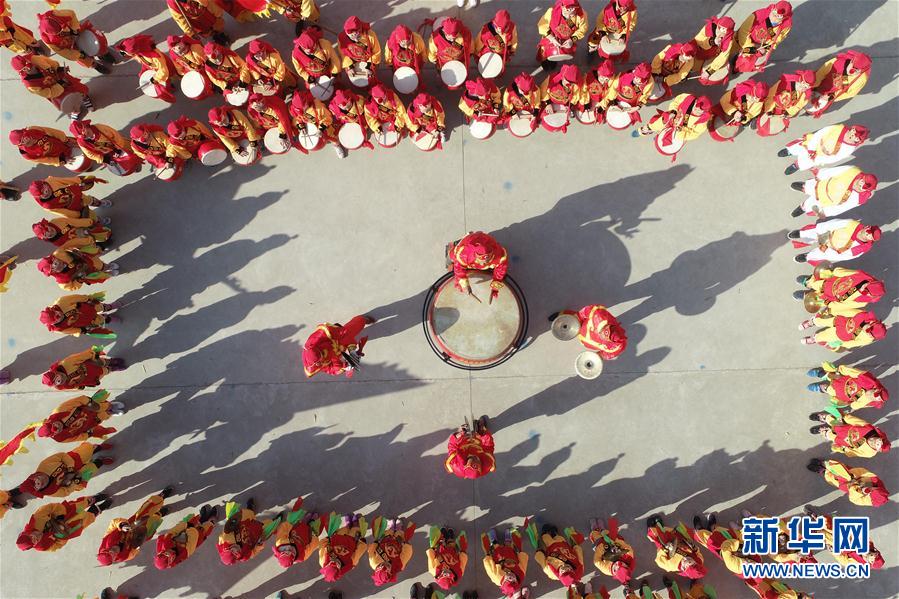 #���������1���ӱ����_�����z�MУ�@ ���Ђ��y(t��ng)�Ļ�