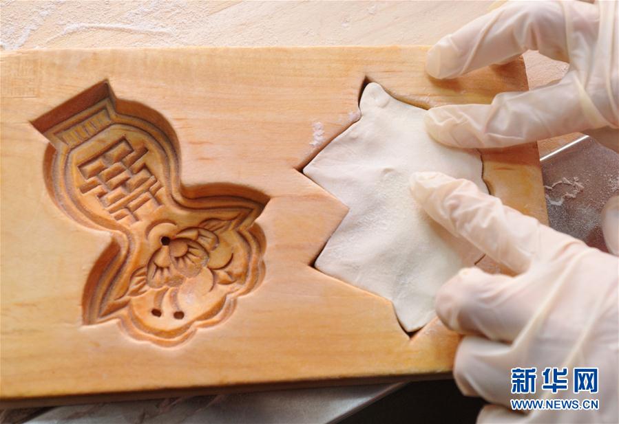 ���´��߻��ӣ���1���ӱ��S򑣺�滨�h��ӭ�´�