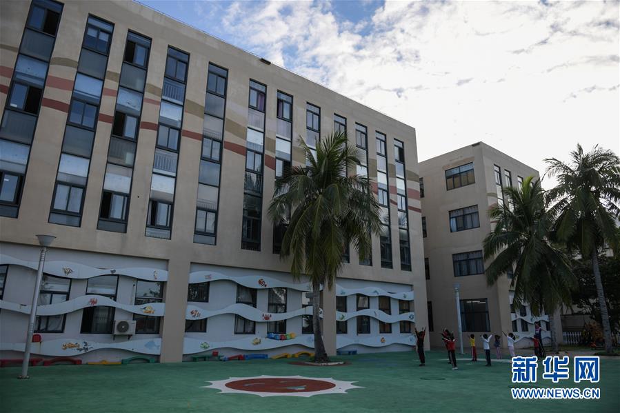 ����������1��̽�L��ɳ�����d�W(xu��)У