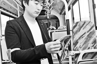 �������˳˹������g(sh��)�M(f��i)��܇�� �˿�܇�L(zh��ng)�񾯽�����߀