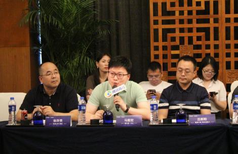 �vӍ�ǻ�����ͯ�����Rܲ�꣺�ҡ�У�����Ӯa(ch��n)������