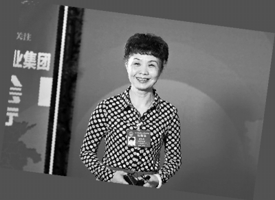 ���˹�(ji��)�￴��8λŮ��ȫ���˴�����ġ����c����