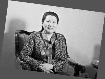 ���˹�(ji��)�￴��8λŮ��ȫ���˴�����ġ����c����