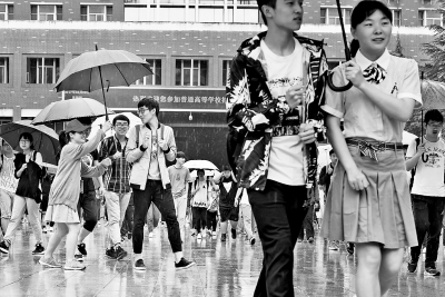 �߿�־Ը��������޸ăɴ� ������������ĩ����m(x��)�_ʼ