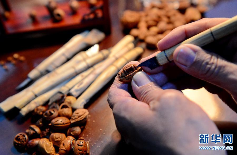 (���(b��o))(2)С�Һ˵��������