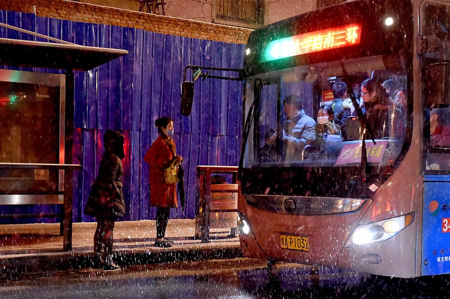 (���)(6)���ϰl(f��)����·�Y(ji��)���Sɫ�A(y��)��