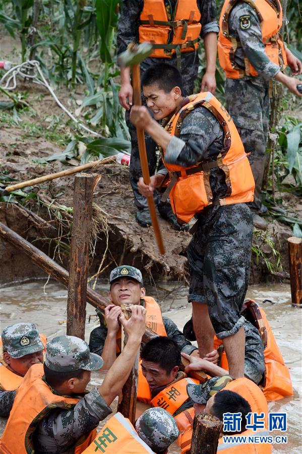 ���ϰ������������ 9.8�f�˾o���D��