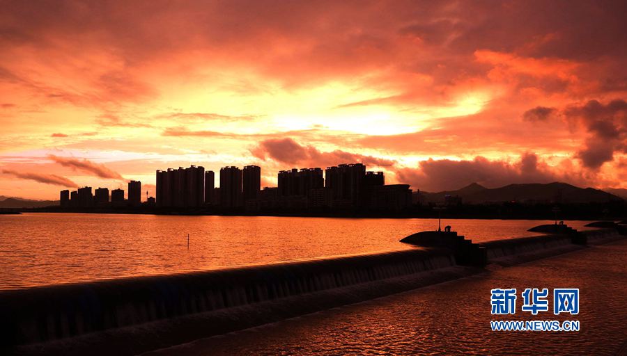 �������(y��ng):��ˮ�{(l��n)�� ���C֮��