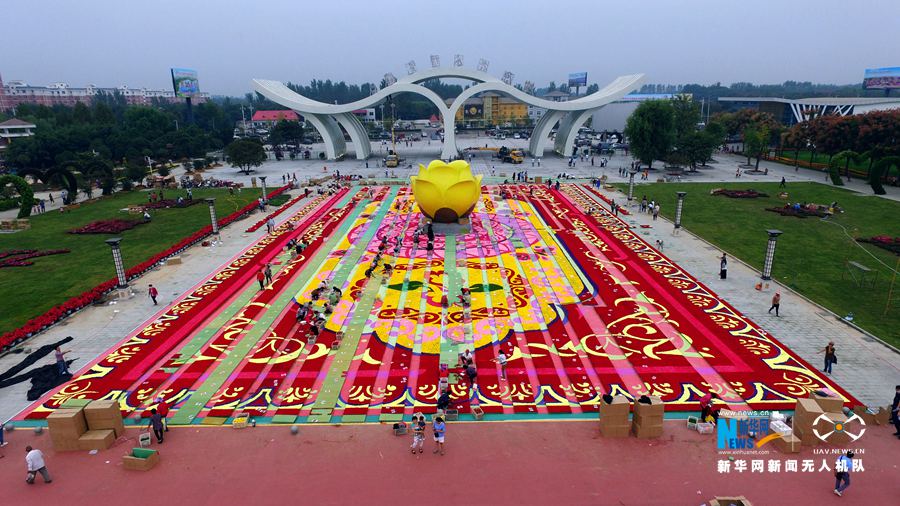 ����۳��:300�f(w��n)���r��������͡���̺��