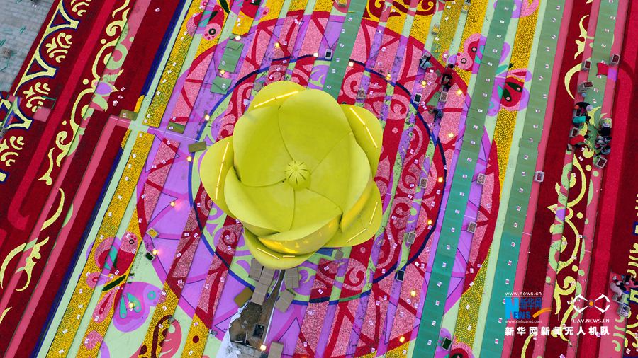 ����۳��:300�f(w��n)���r��������͡���̺��