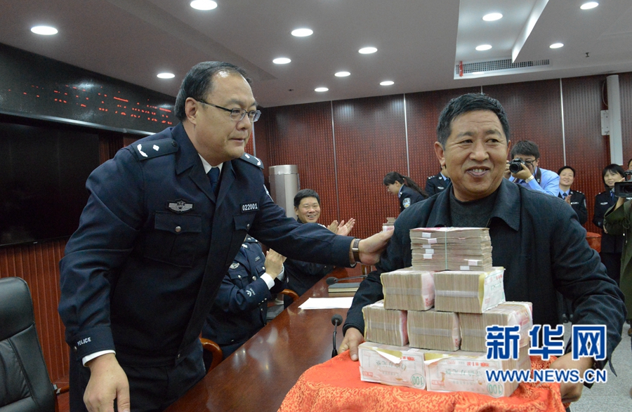 ���׷�U500���f���_�Y�� �l(f��)߀Ⱥ��