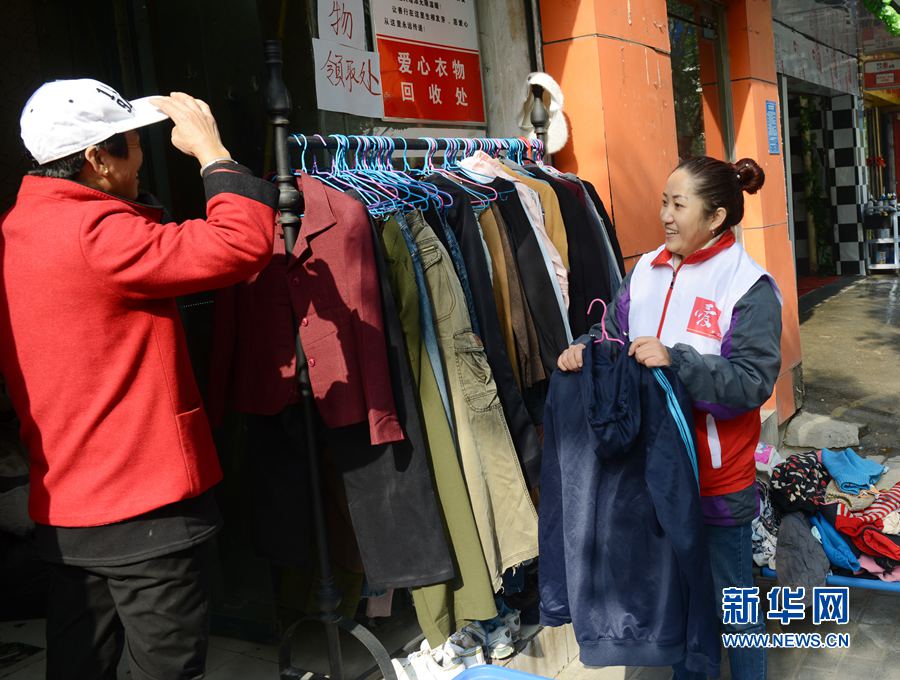 ����:�����������M���x