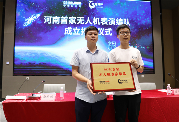 �����׼ҟo�˙C(j��)���ݾ��(du��)���� ҹ�������ݿƻô�Ƭ��