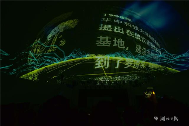 ���_(t��i)���t��̓�M��������⡱�Ċ^�����£�����һ������˵Ċ^���v����׷�������ʮ�����`�Ō���(m��ng)��������