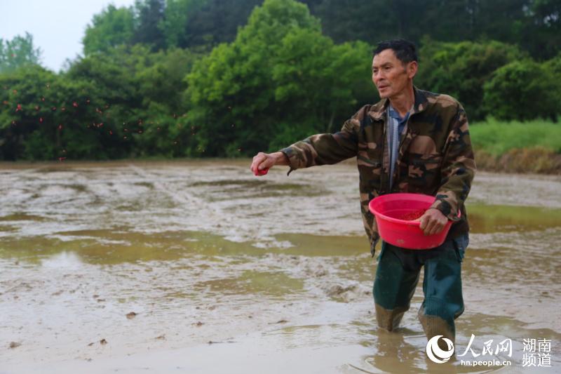 �r(n��ng)�������g���N��