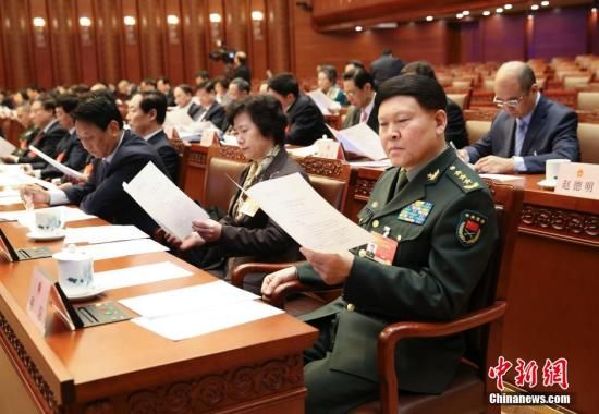 3��4�գ�ʮ����ȫ���˴����Ε��h��ϯ�F(tu��n)�ڱ������������e�е�һ�Ε��h��ȫ���˴�ί��ί�T�L���½����֕��h��������l(f��) ���� �z