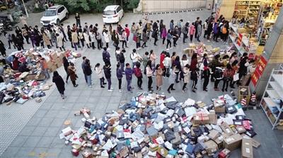 �w���^����(c��)���R�r(sh��)ȡ���c(di��n)����������(du��)��sԽ��(l��i)Խ�L(zh��ng)��