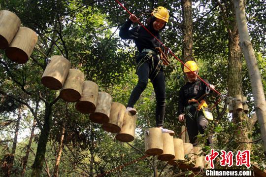 �A���׼��wԽ����̽�U�Ŀ����Lɳ�ο��w����̽�U