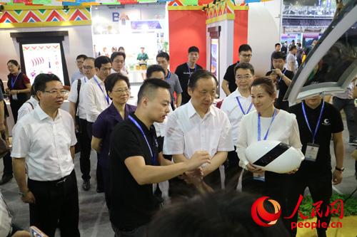 �������ξ־��L����煢�^�Ĵ�չ�^(q��)���ήa(ch��n)Ʒ