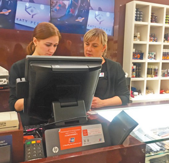 �ڶ��_˹���y(li��n)���ѓ������ஔ(d��ng)Ҏ(gu��)ģ�ĸ��w�����D���̈����S̎��Ҋ���y(li��n)����(bi��o)�R������ �z