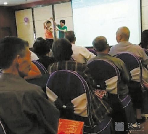 �ܺ�����֮ǰ���µ��v���龰��