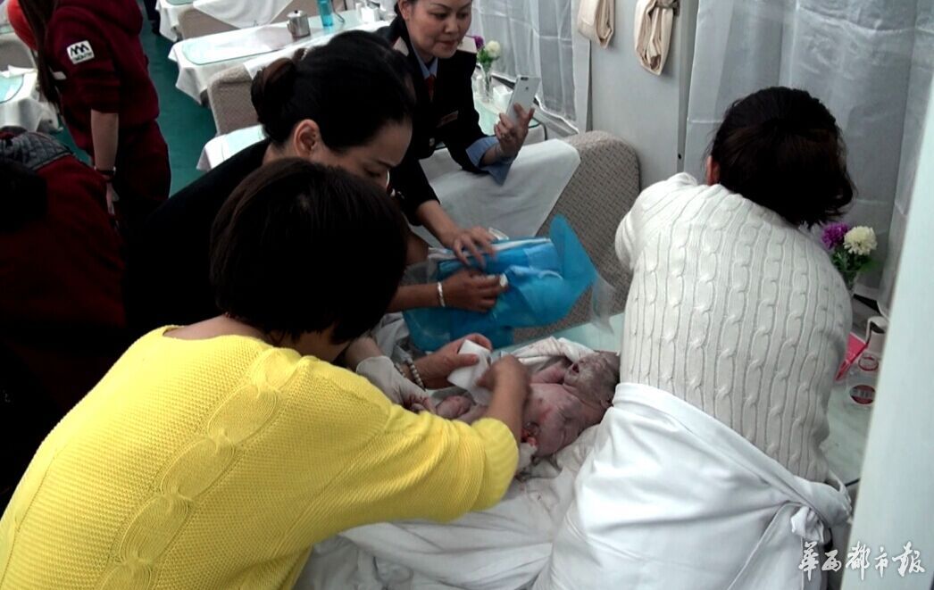 ����Ů܊�م�¶���S�鄢��