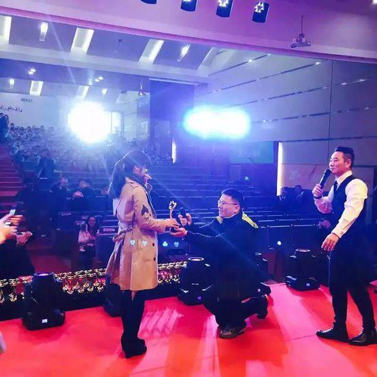 �����_�W(xu��)��Y�Ͻ̎���� У�����ǐ۵Ľ���