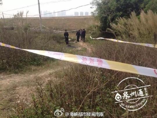 �����x�������ڼ���·�ϰl(f��)�F(xi��n)һ�ߟ���Ůʬ(�D)