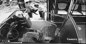 ��ӛ��(qi��ng)�ͳ˿͌���������̧�Ϲ���܇�����O(ji��n)��ҕ�l�؈D��