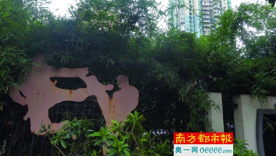   �|��܎С�^(q��)߅��һ������ĵ��������@��(g��)С�^(q��)�ĘI(y��)������(du��)ͣ܇�M(f��i)�q�r(ji��)һ�����s�����(d��ng)���䡱��