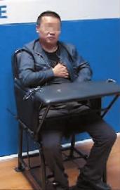 長(zhǎng)春一男子因朋友違停被查 推搡辱罵協(xié)警“你就是條狗”