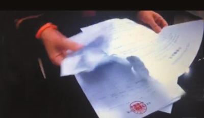 ����Ů�Ӵ��[��ͥ��������˺���ĕ�����10��(g��)��