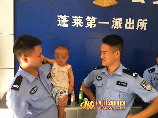 һ�q��ͯ������KTV��(n��i)������(li��n)�ό��Ҽ���