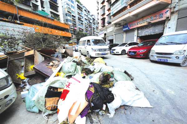 �������İ������ڂ}���T���·߅��