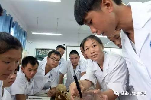 ���ذ���ȥ���t(y��)�Ĺ���(ji��n)������ЩӲ���^�����������c(di��n)��R��