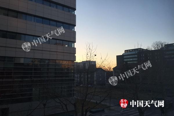 ����������Ҋ���^����