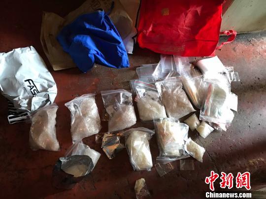 大連破獲特大武裝跨省販毒案抓獲8名嫌犯繳毒15公斤