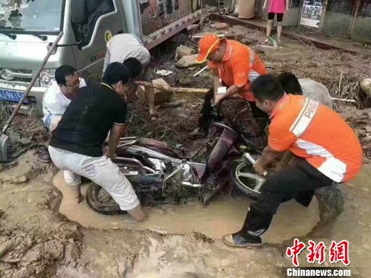 ��������ش���(z��i)���U(xi��n)��(b��o)��1779�����ιP�r��200�f(w��n)Ԫ